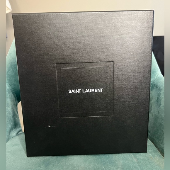 SOLD | BNIB YVES SAINT LAURENT HEELS - Picture 4 of 4